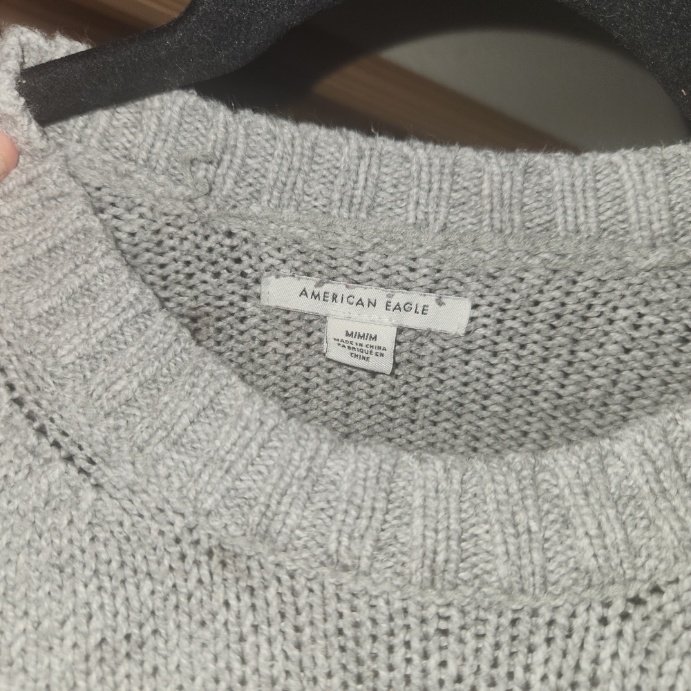 ⭐️American Eagle Gray and White and Black Colorblock Crew Neck Sweater Medium - Picture 3 of 6